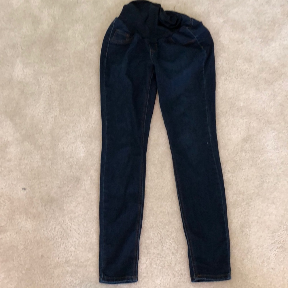 Jessica Simpson maternity jeans